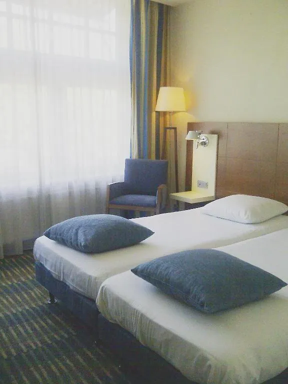 Leonardo Hotel Amsterdam Leidse Square 3*,